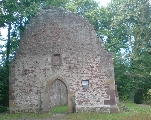 Ruine St. Severins-Kapelle von vorne bzw. außen